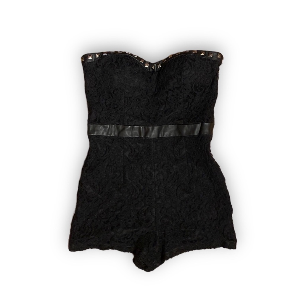 Women’s Strapless Lace Romper